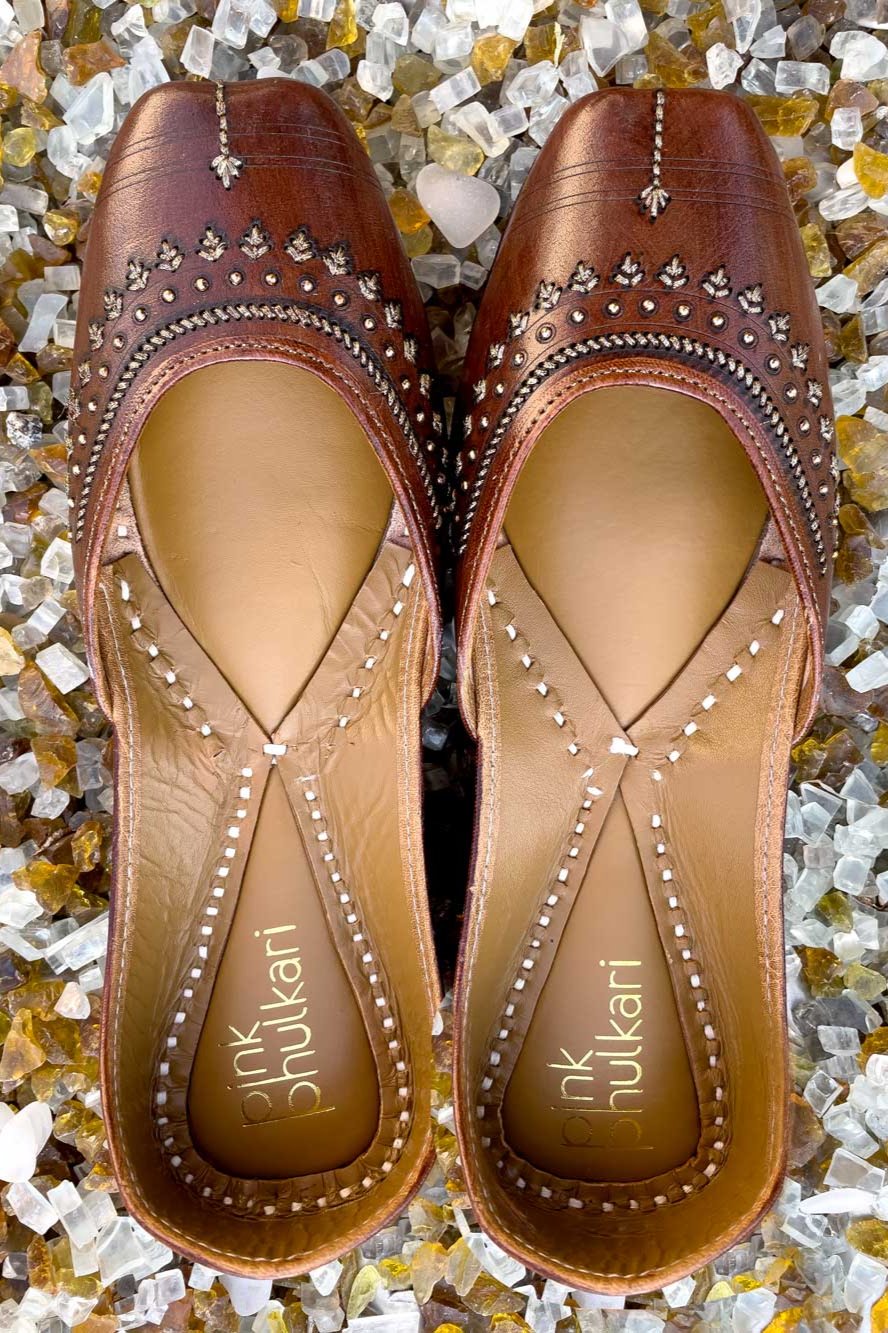 Leather punjabi jutti for hot sale ladies