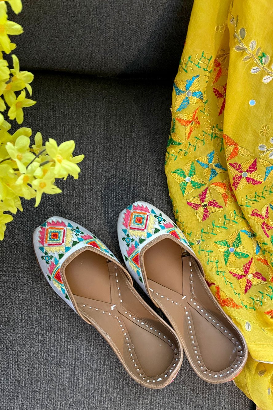 White Embroidered Multicolor Punjabi Jutti - Main Image