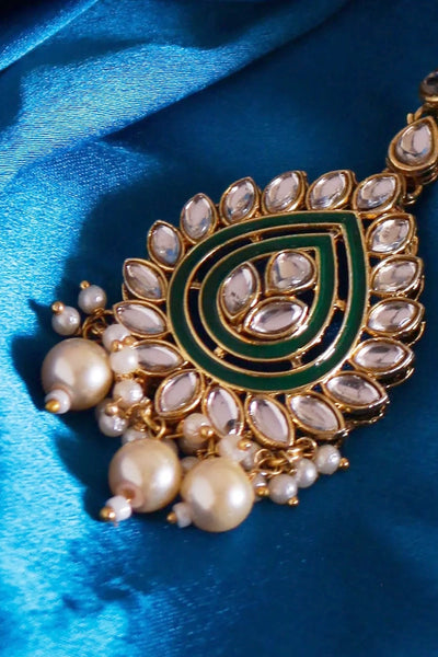 Gold Finish Green Jhumka & Maang Tikka Set – Kundan JewelryGold Finish Green Jhumka & Maang Tikka Set – Kundan Jewelry