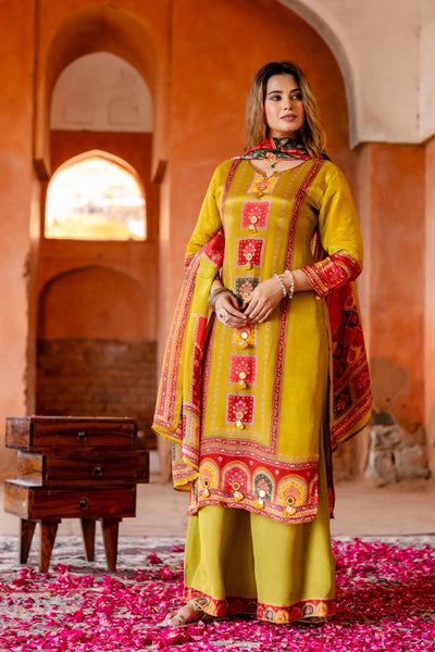 Women wearing Mehendi Green Crepe Silk Palazzo Style Kurta SetWomen wearing Mehendi Green Crepe Silk Palazzo Style Kurta Set
