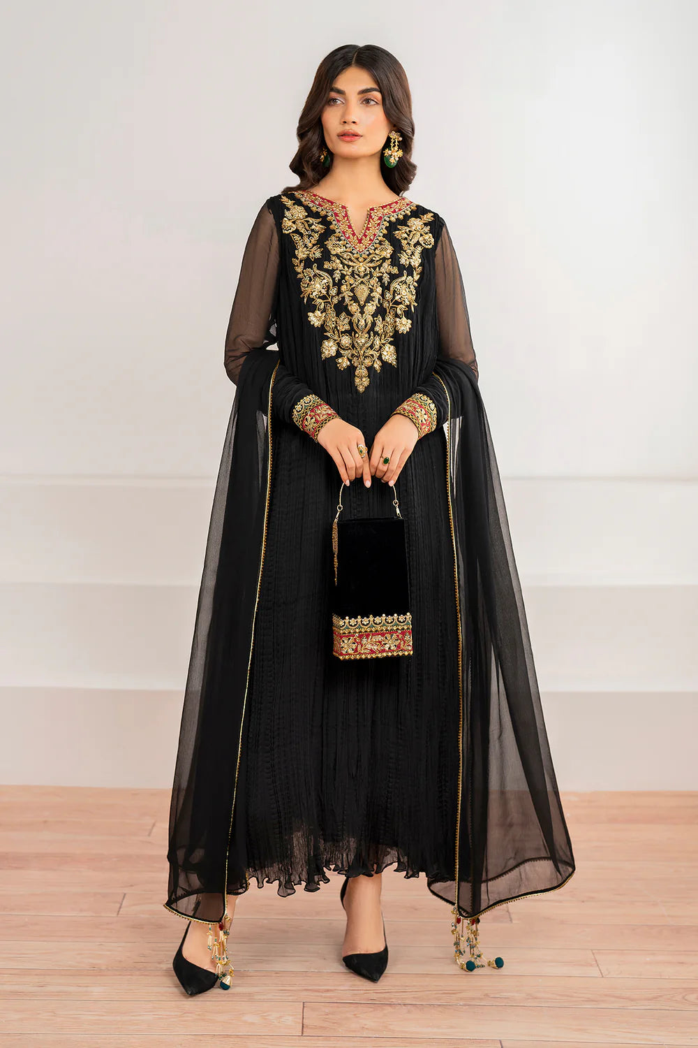 Buy Black Embroidered Chiffon Silk Crush Anarkali Set at PinkPhulkari