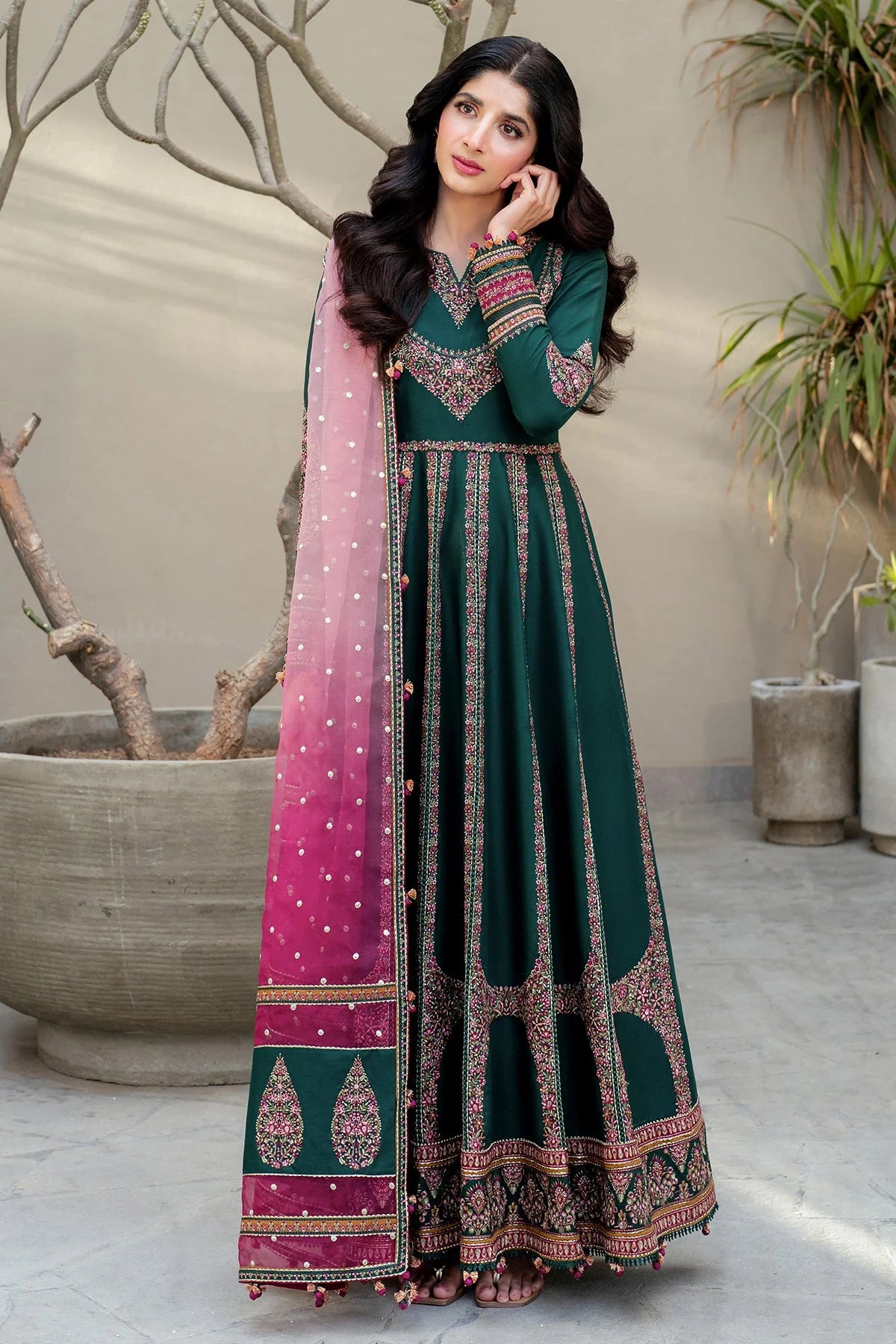 Buy Green Embroidered Lawn Anarkali Suit Set at PinkPhulkari 