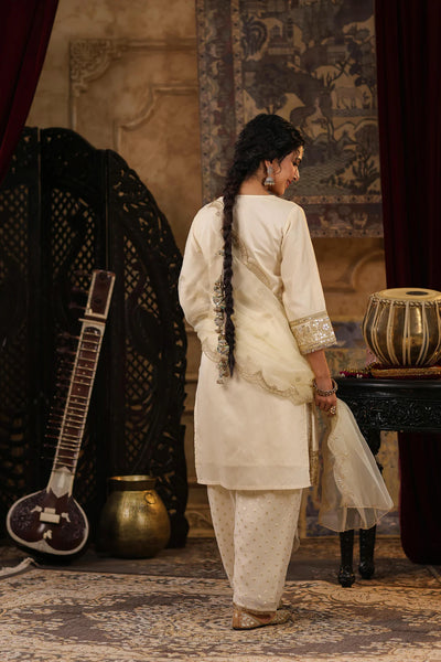 Ivory Embroidered Chanderi Silk Gota Work Kurta Salwar SetIvory Embroidered Chanderi Silk Gota Work Kurta Salwar Set