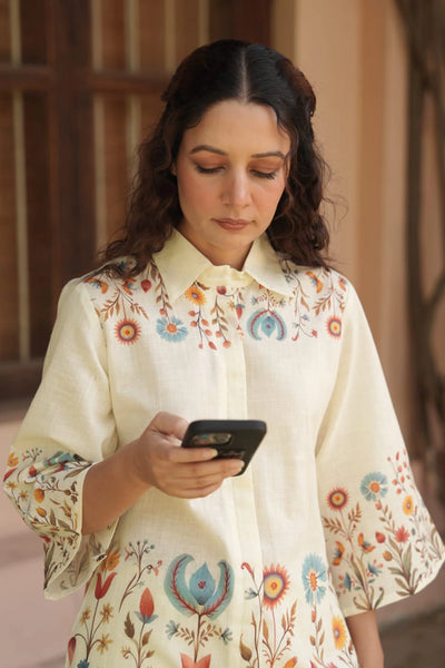 Women's Ivory Co-Ord Set Floral Print Kurta And Pants at PinkPhulkariWomen's Ivory Co-Ord Set Floral Print Kurta And Pants at PinkPhulkari