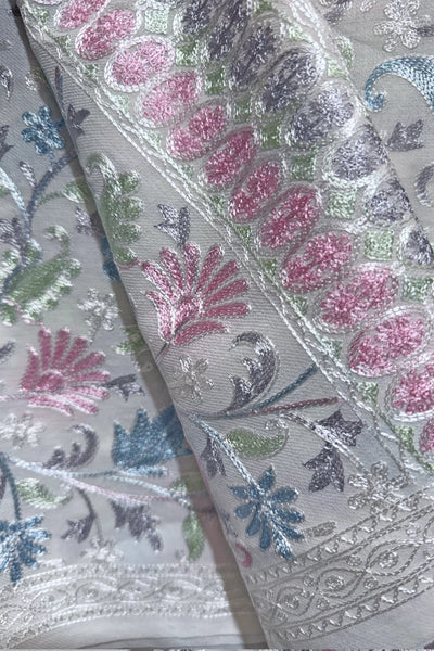 Ivory Kashmiri Pashmina Fine Wool Ari Work ShawlIvory Kashmiri Pashmina Fine Wool Ari Work Shawl