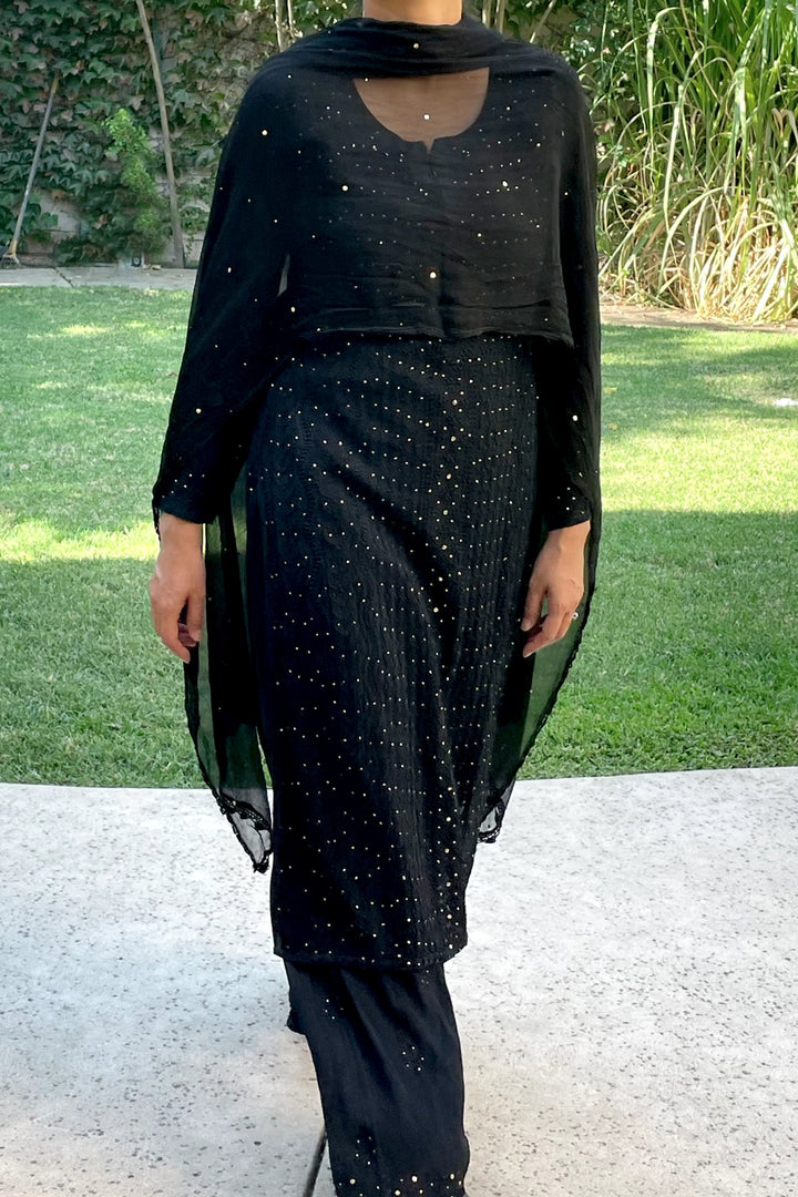 ワンピース Pakistani Lawn embroidered Black kurta Black Embroidered 4PC Kurta Set – Pakistani Wedding & Party