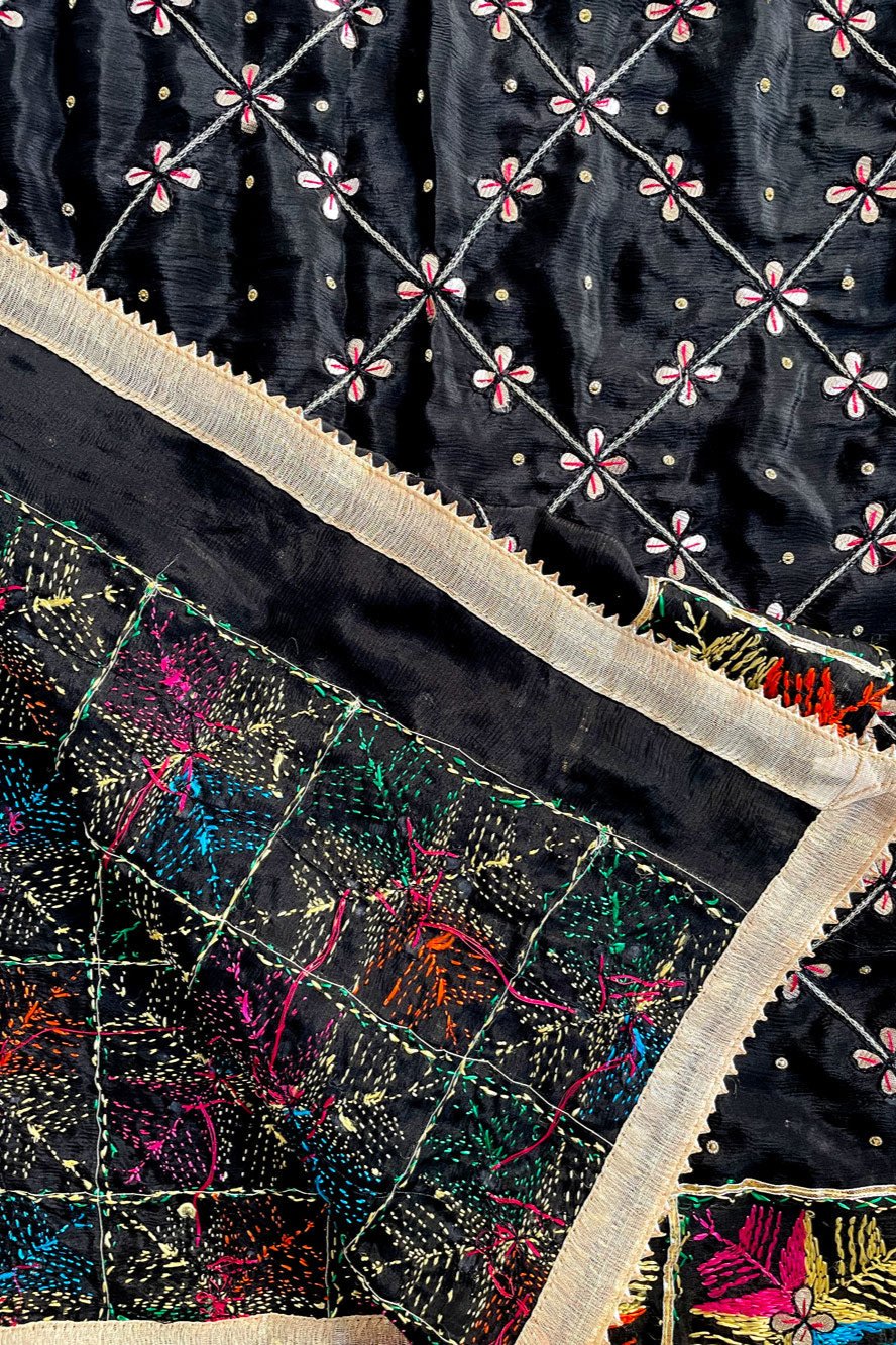 Bagh Phulkari Dupatta in Heavy Embroidery | Black – Zamour Bagh Phulkari Dupatta in Heavy Embroidery | Black – Zamour