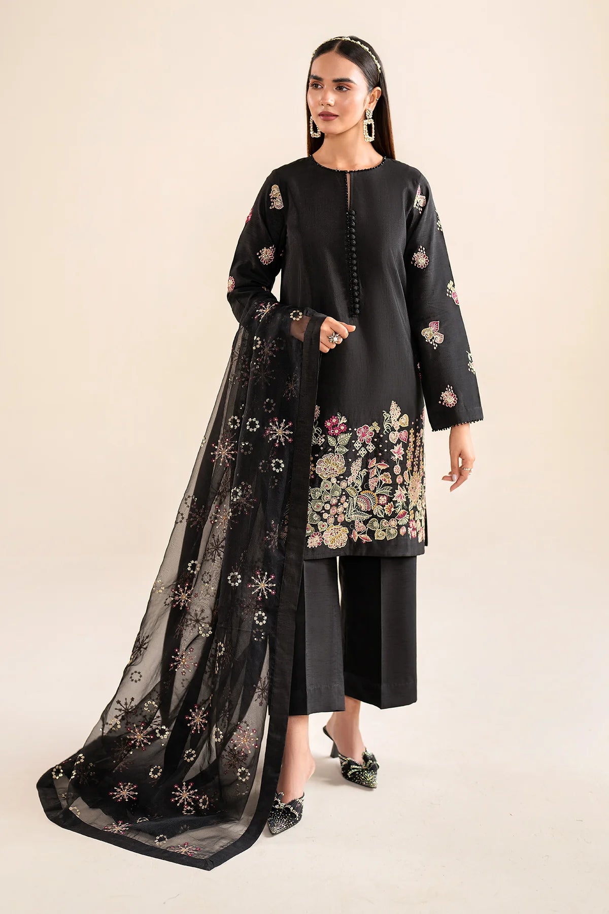 Buy Black Embroidered Silk Designer Suit at PinkPhulkari California