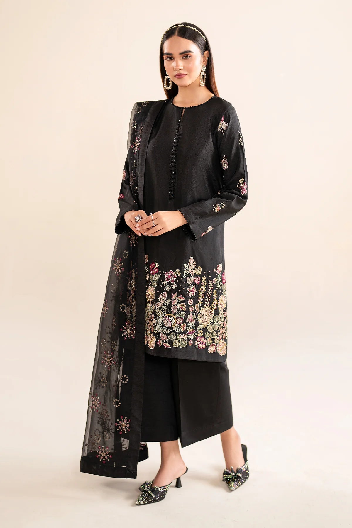 Buy Black Embroidered Silk Designer Suit at PinkPhulkari California