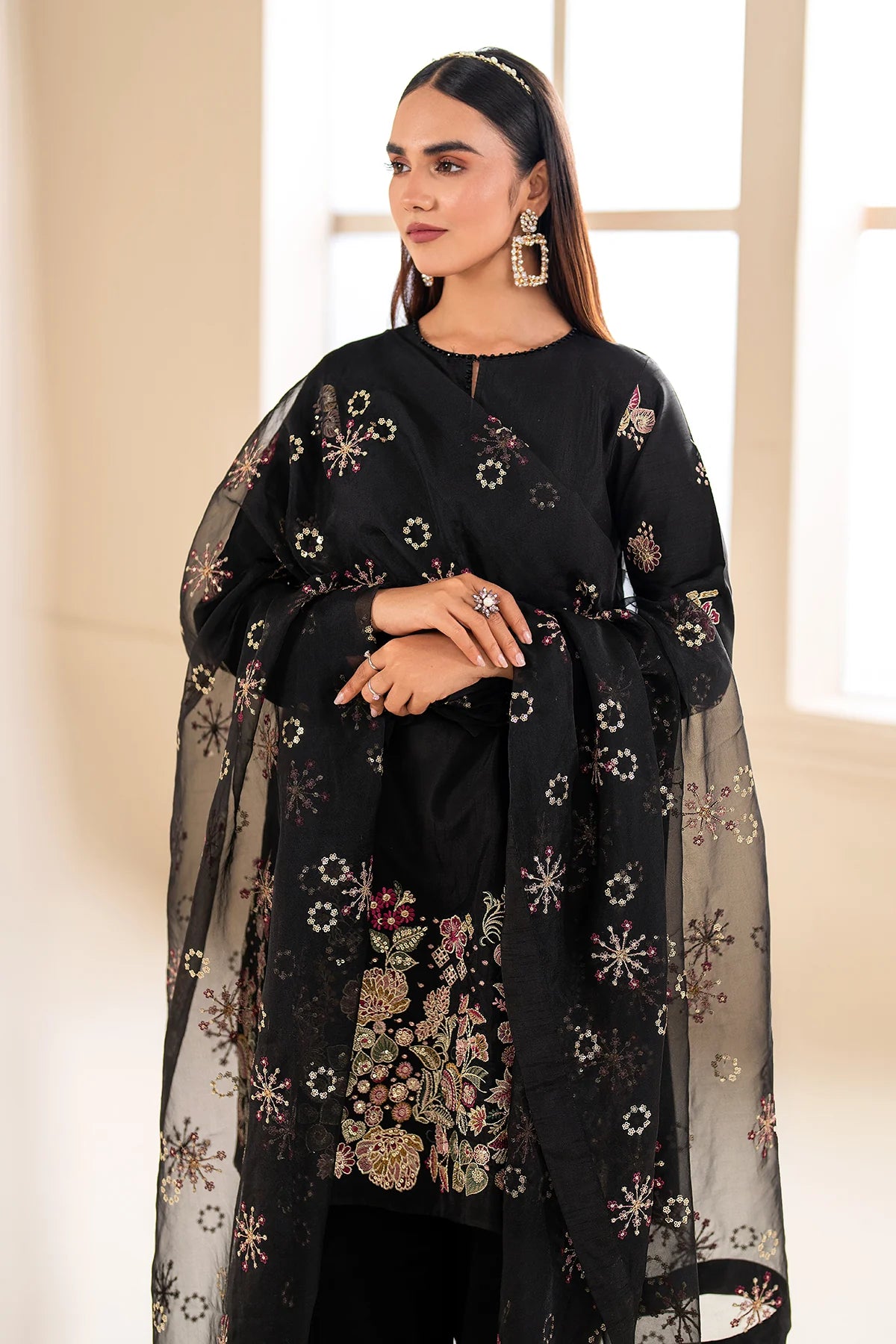 Buy Black Embroidered Silk Designer Suit at PinkPhulkari California