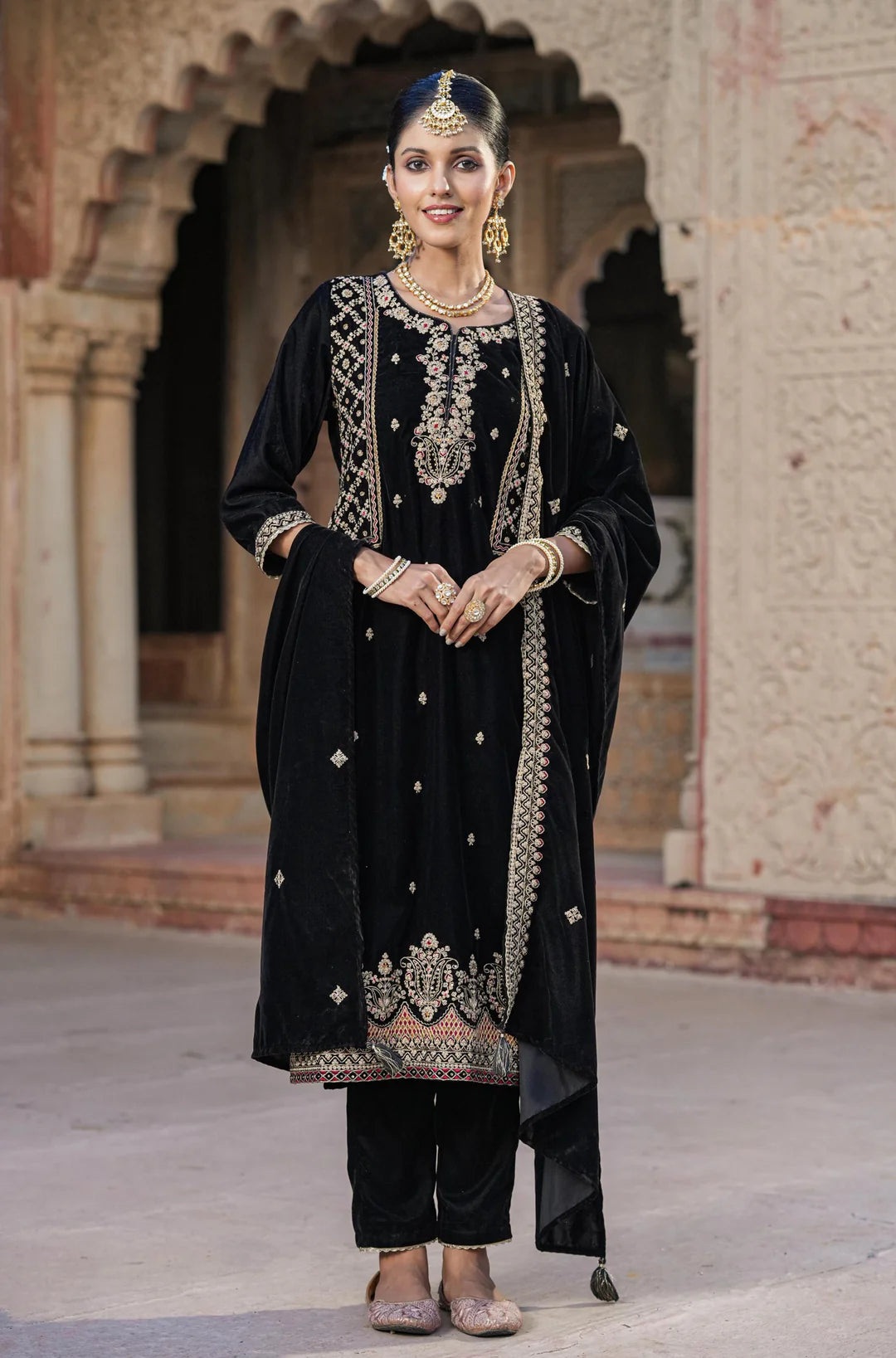 Black Velvet Zari Embroidered Kurta Set