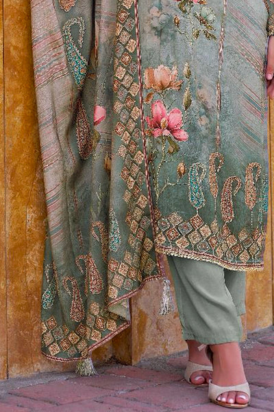 Gray Crepe Silk Embroidered Printed Pant Style Kurta Suit SetGray Crepe Silk Embroidered Printed Pant Style Kurta Suit Set