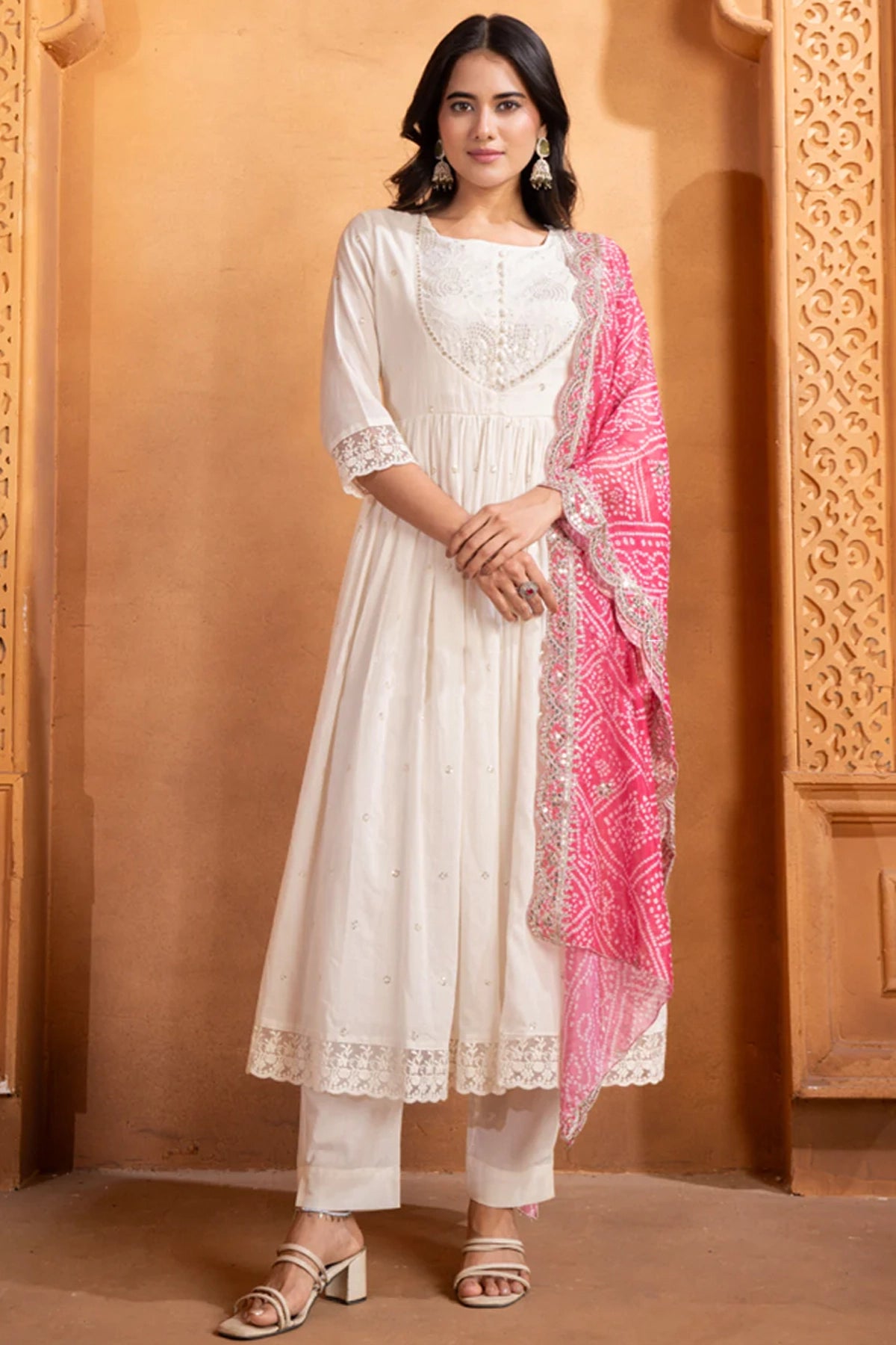 Buy Ivory Mul Cotton Anarkali Kurta Set at PinkPhulkari California