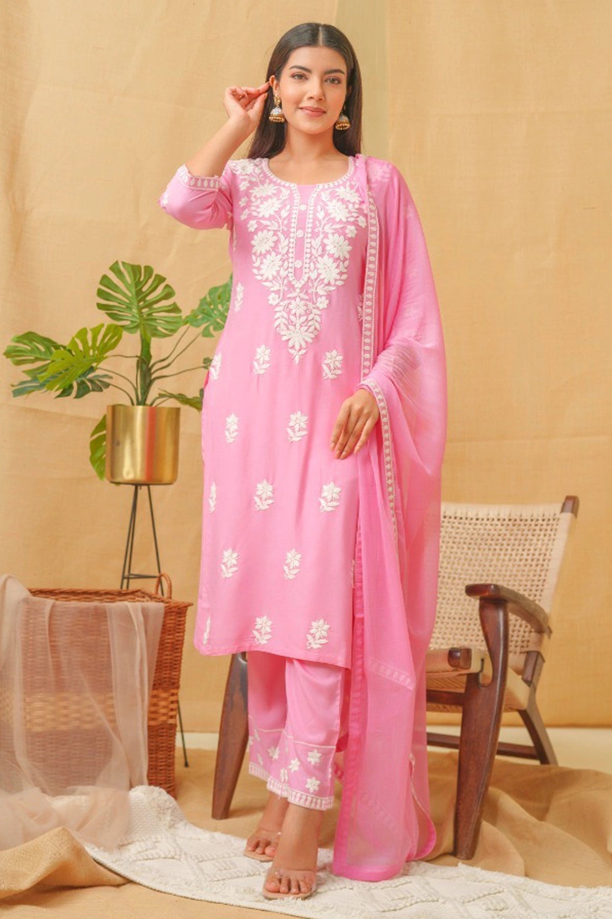 Buy Pink Embroidered Rayon Kurta Set at PinkPhulkari California