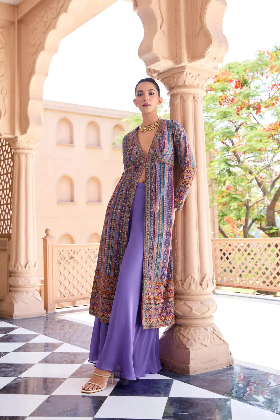 Shop Indo Western suits at PinkPhulkari California | PinkPhulkari California Shop Indo Western suits at PinkPhulkari California | PinkPhulkari California