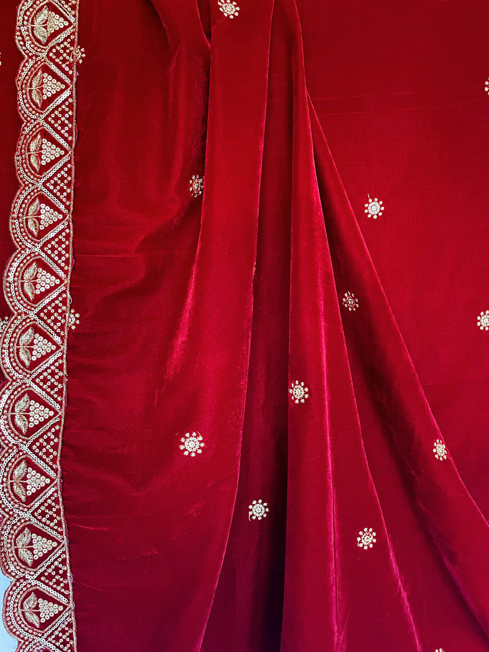 Buy Red Embroidered Velvet Shawl at PinkPhulkari California