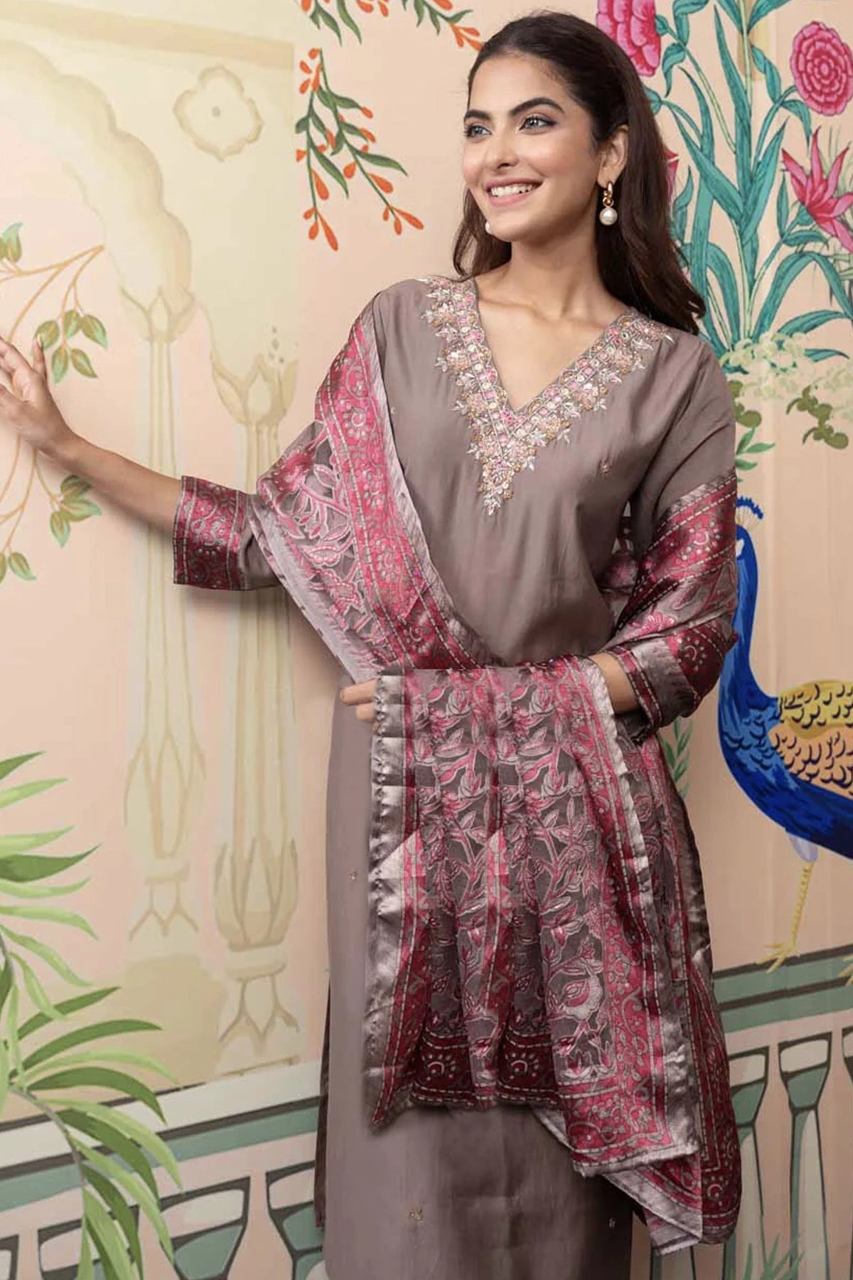 Buy Rosy Brown Embroidered Kurta Set at PinkPhulkari California