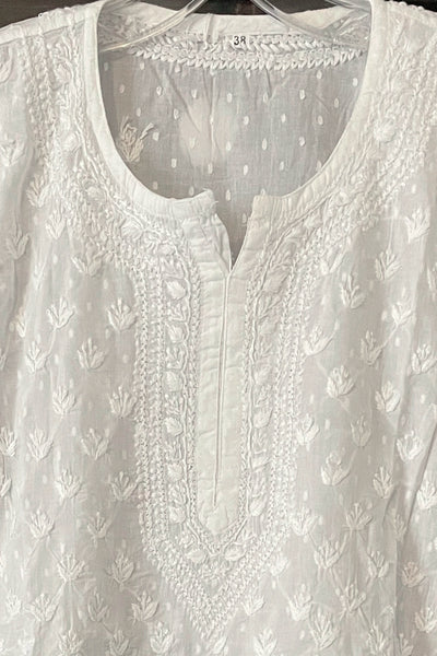 Buy White Pure Cotton Lucknowi Kurta at PinkPhulkari CaliforniaBuy White Pure Cotton Lucknowi Kurta at PinkPhulkari California