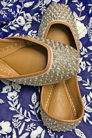 Women's Punjabi Jutti in Silver Online at PinkPhulkari California