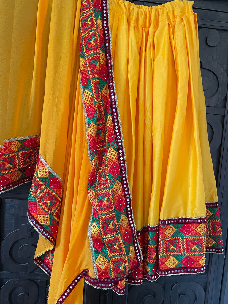 Women's Yellow Phulkari Lehenga Ghagra With Dupatta(2pc) | Long flared  skirt, Lehenga, Kurta dress